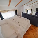 Hotel Herc 3*