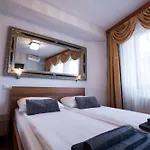 Herc Hotel