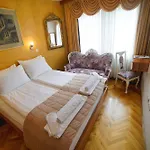 Hotel Herc 3*