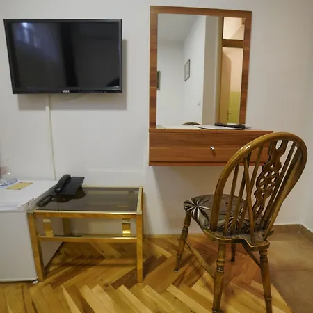 Herc Hotel 3*