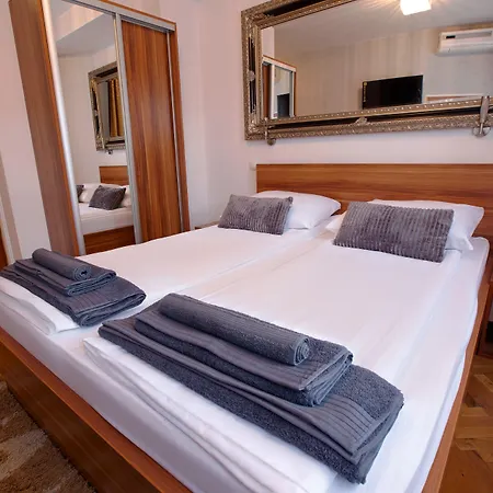 Hotel Herc 3*