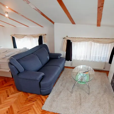 Hotel Herc 3*