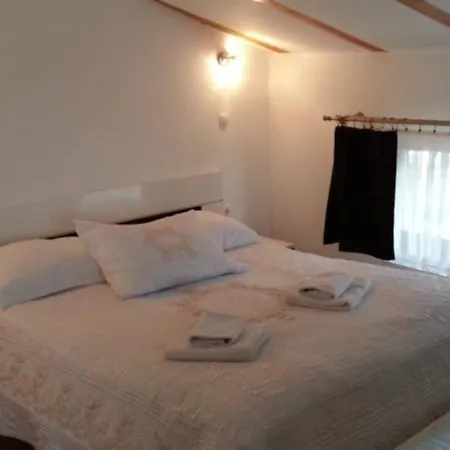 Herc Hotel 3*